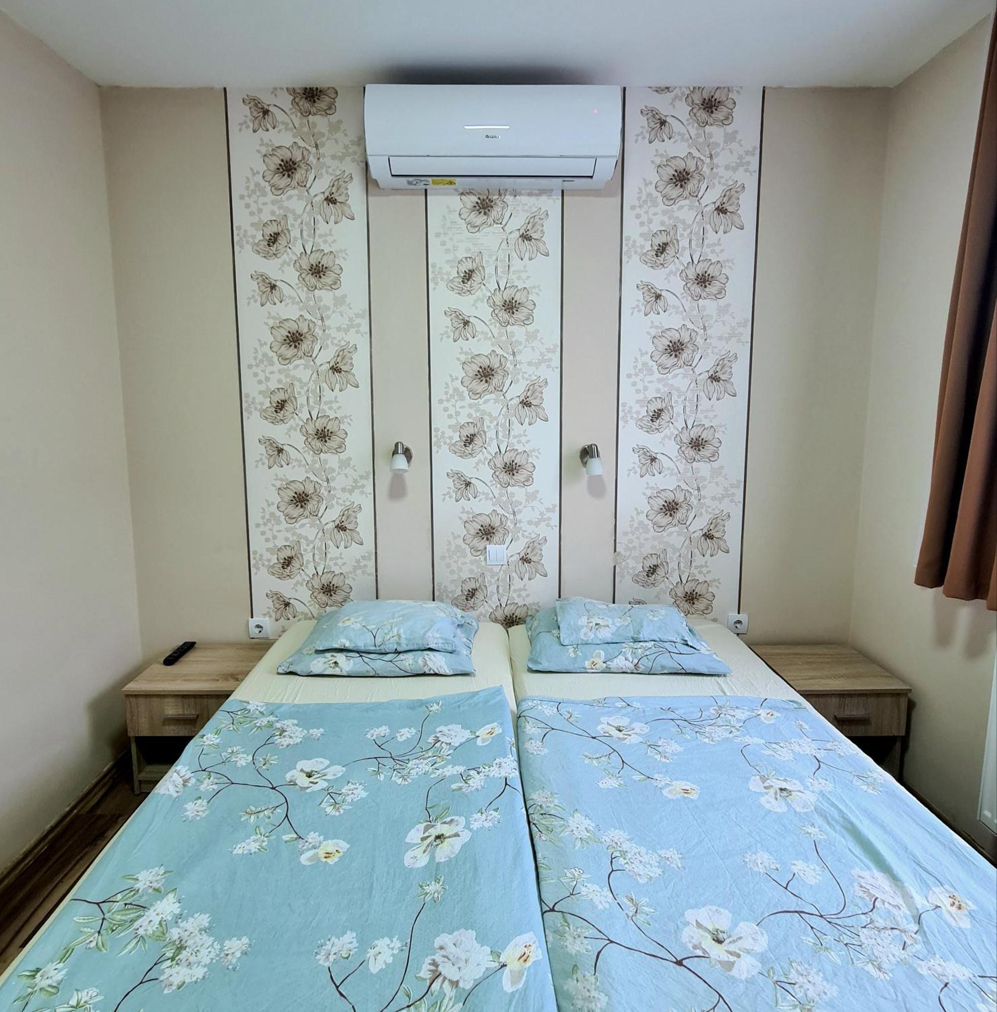 Szekely Haz Apartment Шопрон Екстериор снимка